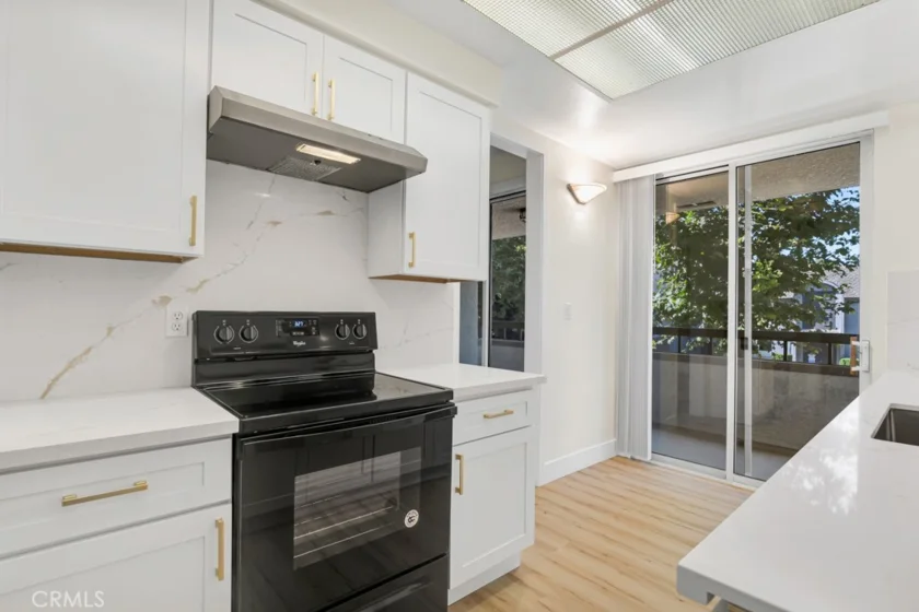 14530 Benefit Street #102 photo 17