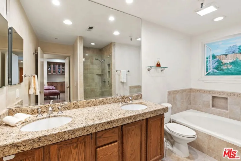 14630 Dickens Street #105 photo 24