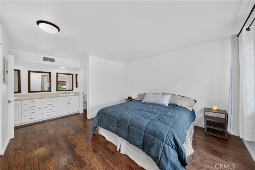 400 N Acacia Avenue #B17 photo 15