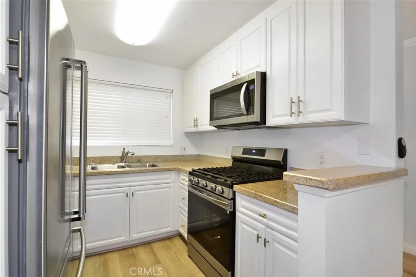 5515 Canoga Avenue #219 photo 8