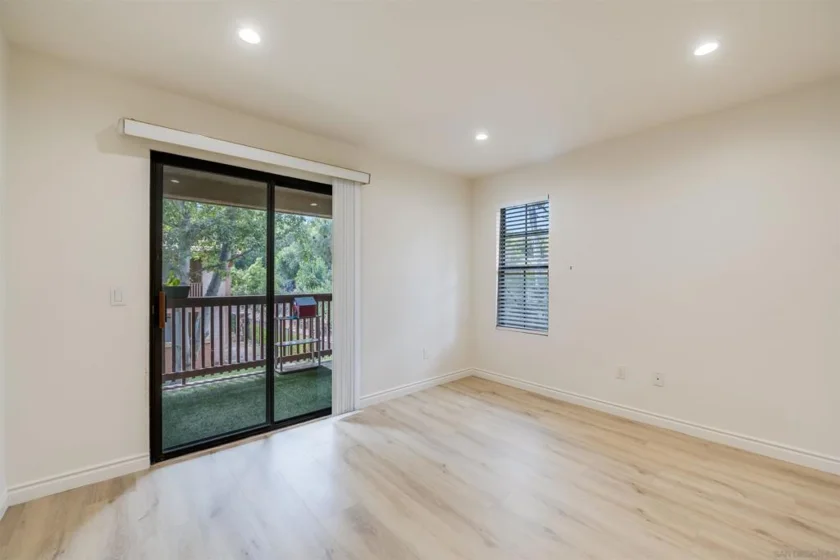 12051 Alta Carmel Court #208 photo 5