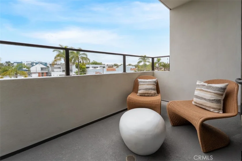 24722 Del Prado #303 photo 23