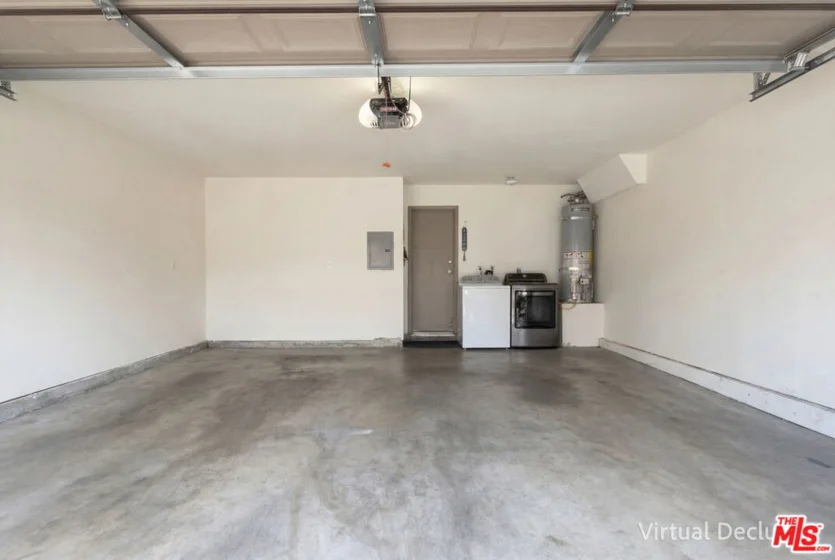 9376 Moonbeam Avenue #9 photo 15