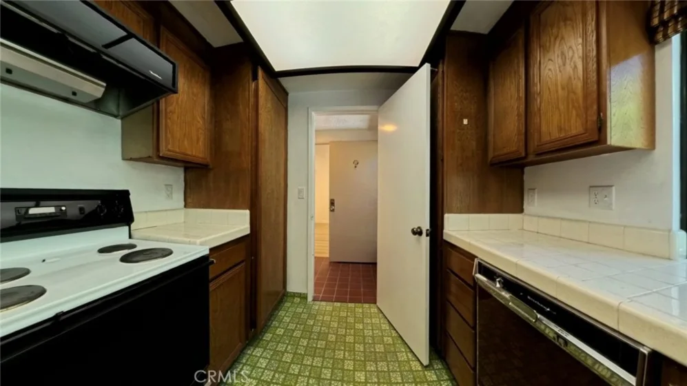 8671 Buena Tierra Place photo 3