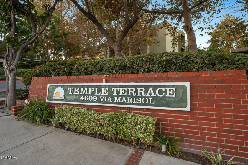 898 Temple Terrace #322 photo 2