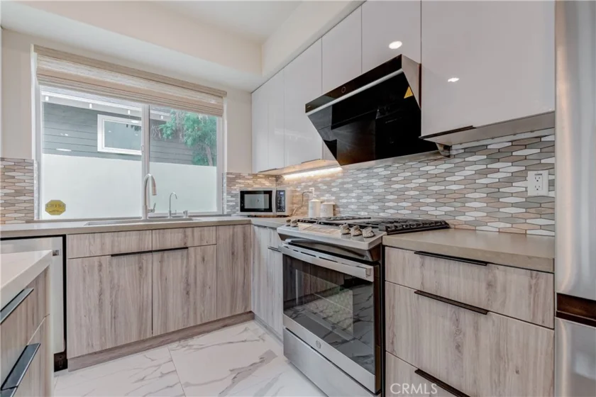 355 E California #3 photo 8