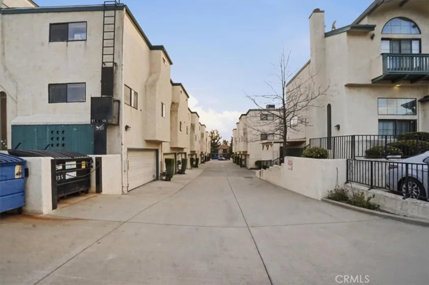 14325 Foothill #9 photo 35