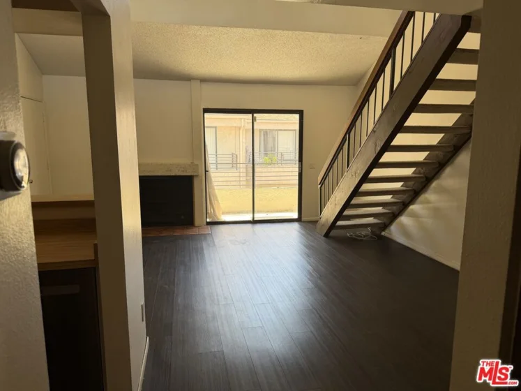 8221 Langdon Avenue #204 photo 4