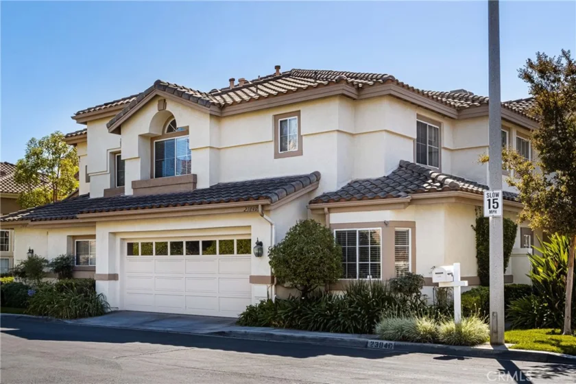 23840 Nicole Way photo 1