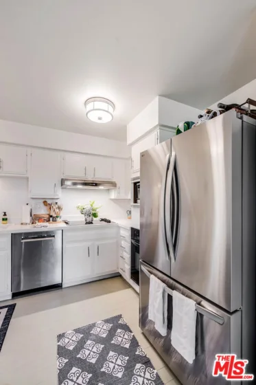 631 Wilcox Avenue #3F photo 9