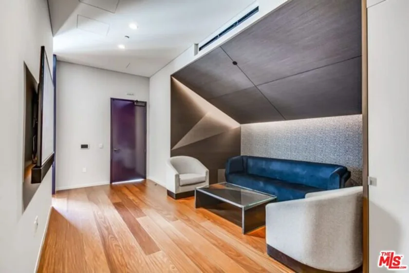 889 Francisco Street #2210 photo 18