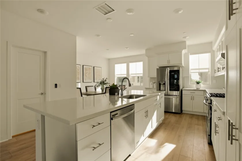 10942 Champions Lane photo 7
