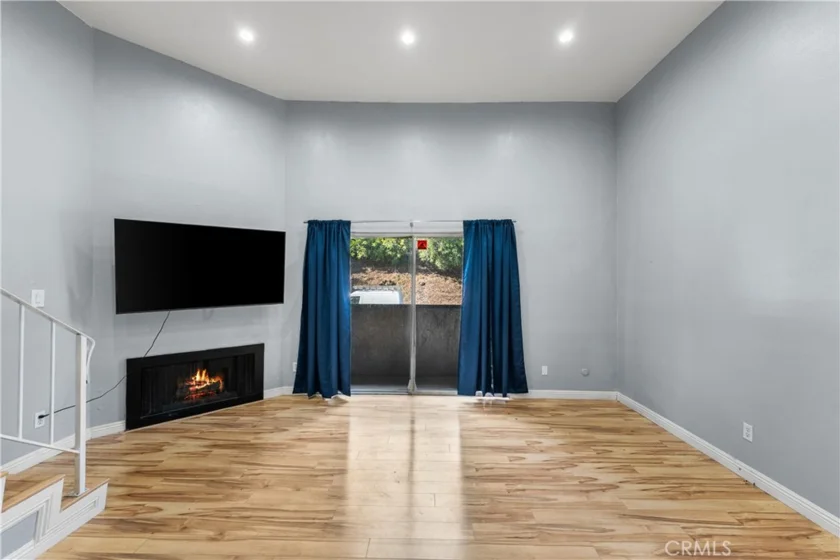 5500 Lindley #106 photo 18