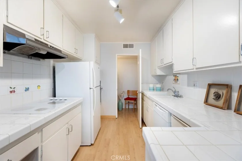 420 S Madison #109 Avenue photo 12