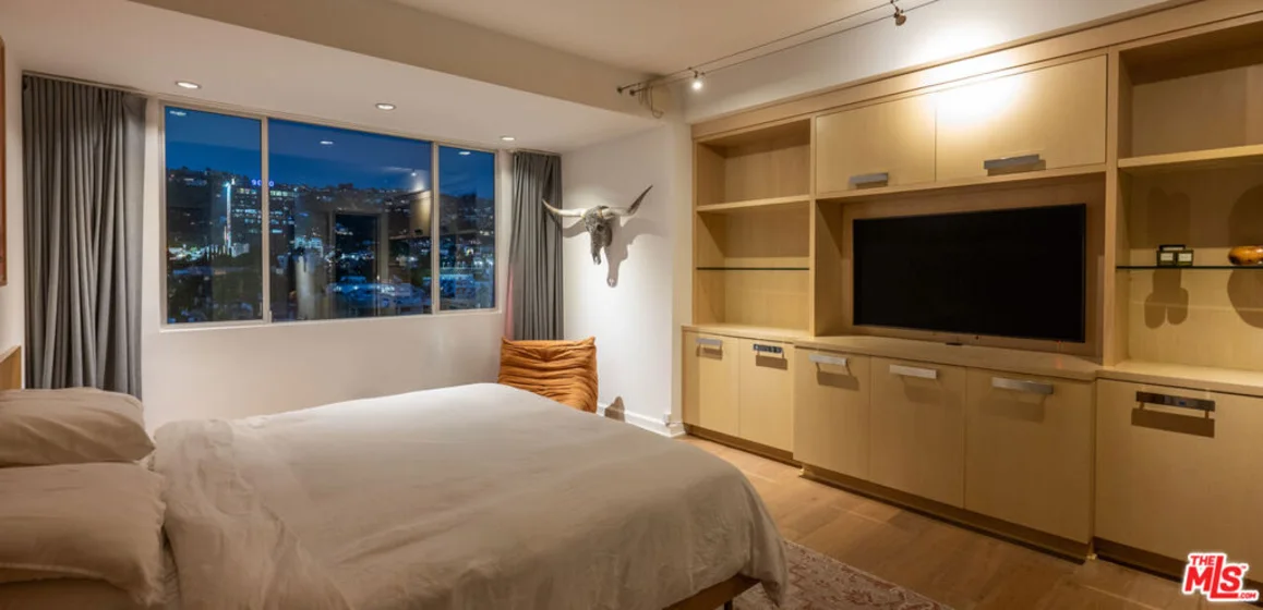 818 N Doheny Drive #1107 photo 21