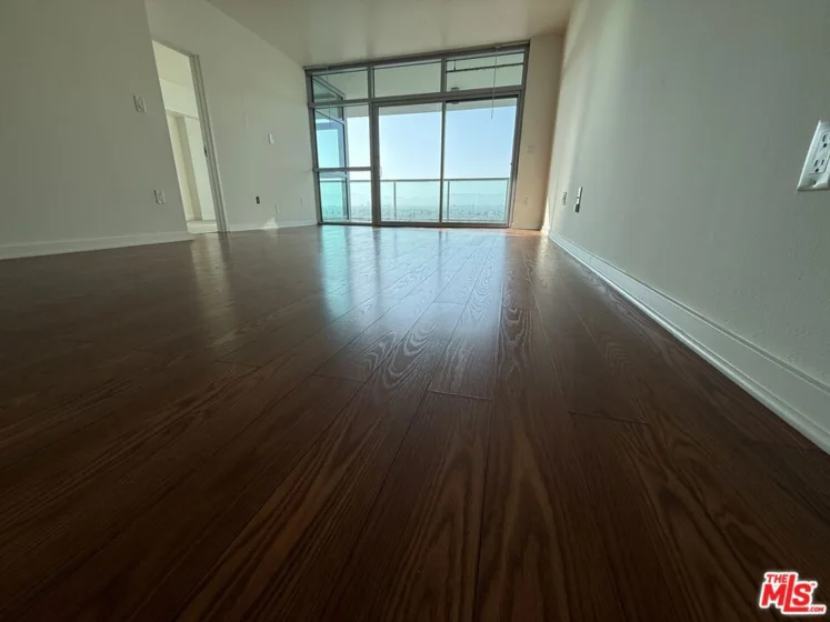13700 Marina Pointe Drive #1219 photo 8
