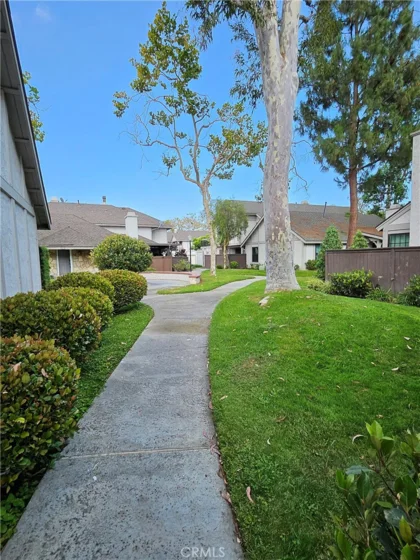 9060 Candlestick Lane photo 5