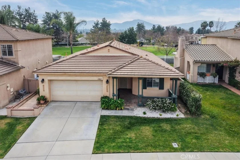 43065 Avola Court photo