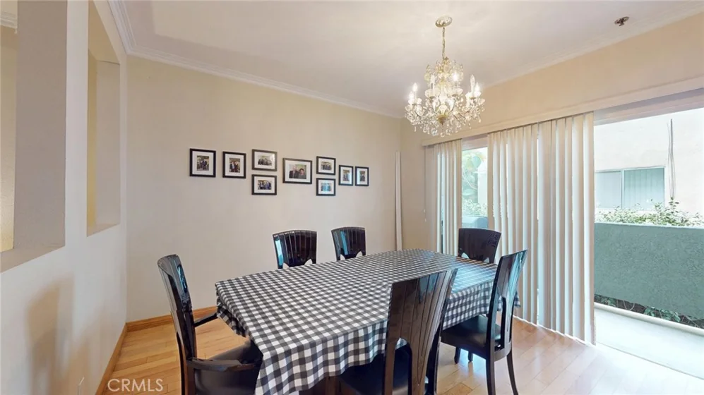 14919 Dickens Street #105 photo 5