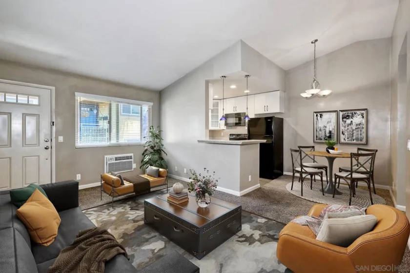 5550 Adelaide Avenue #11 photo 1