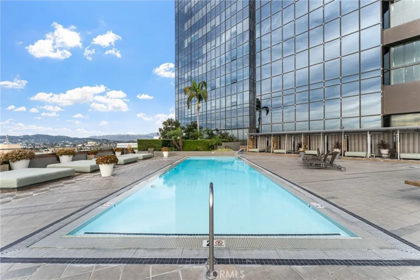 1100 Wilshire Boulevard #2608 photo 9