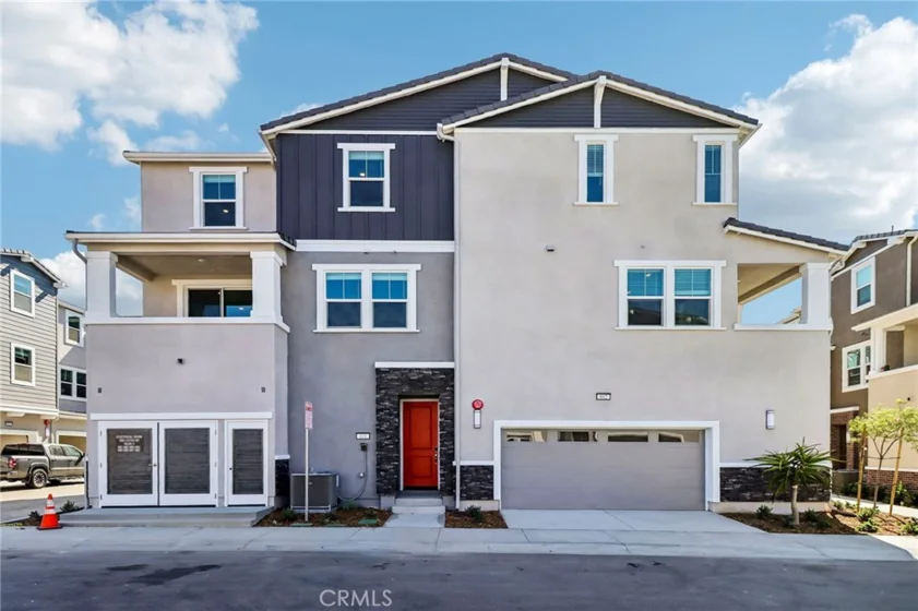 601 Lotus Drive photo 1