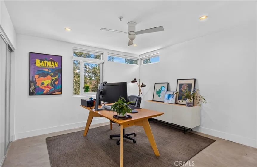 1037 N Laurel Avenue #1 photo 9