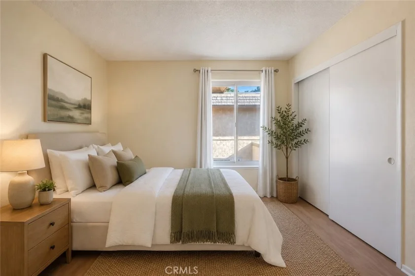 1008 Las Lomas Unit C photo 13