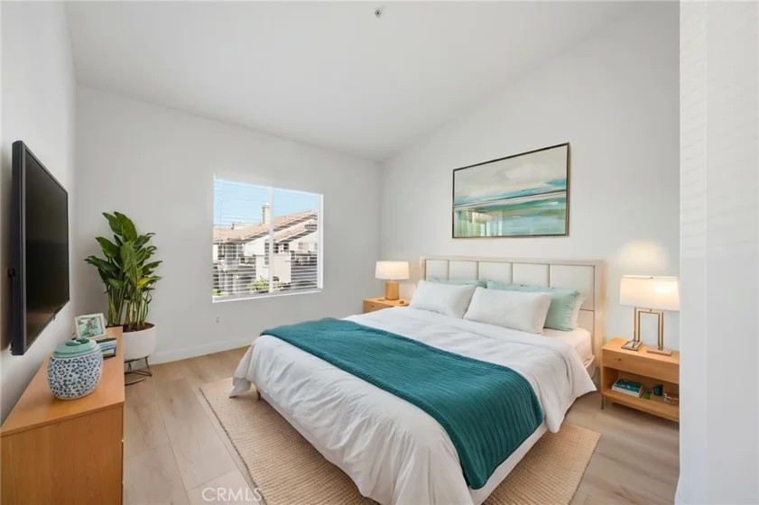 157 California Court photo 7