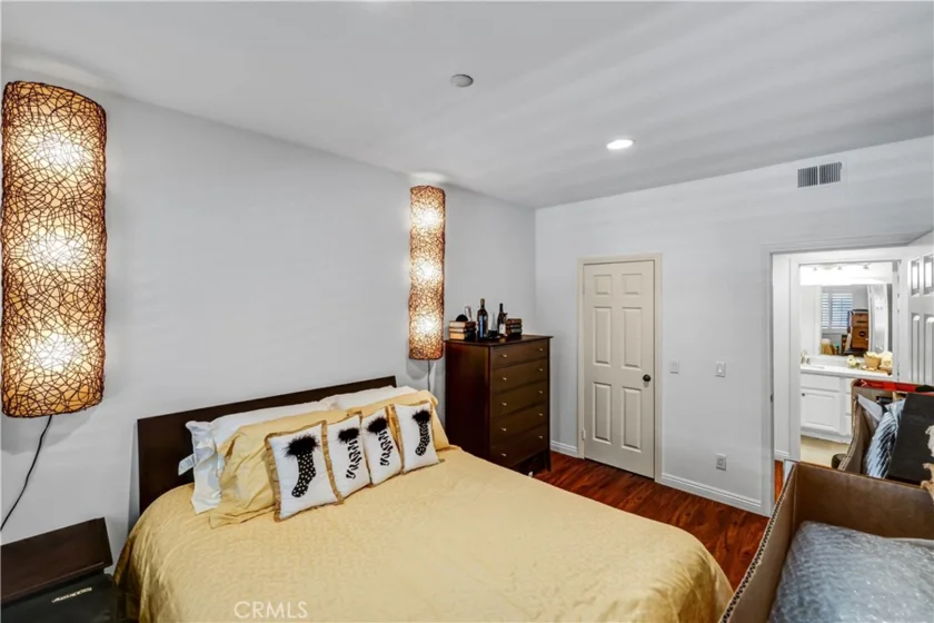 11630 Warner #504 photo 4