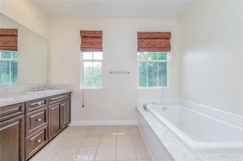 219 Wicker photo 23