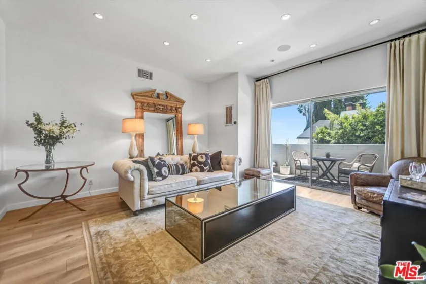 999 N Doheny Drive #106 photo 6