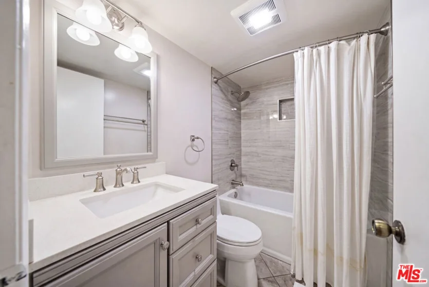 835 S Lucerne Boulevard #105 photo 7