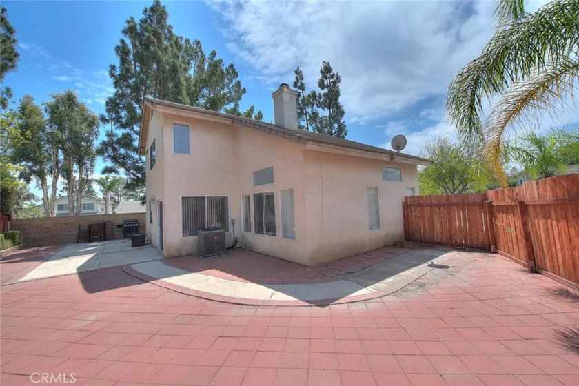 523 Towergrove photo 39