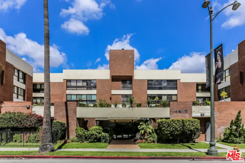 4477 Wilshire #206 photo 1