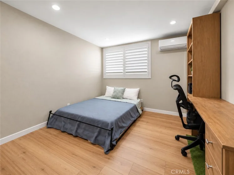 2452 Chelsea Place #M photo 11