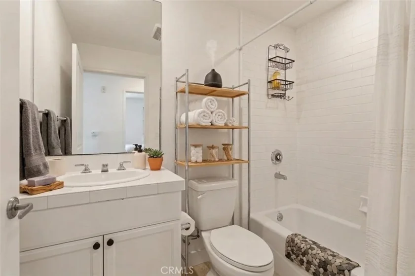 5625 W Crescent Park #207 photo 22