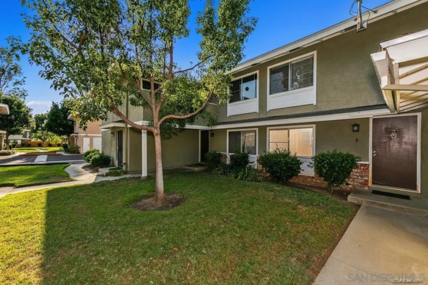 521 Myrtlewood Court #B photo 1