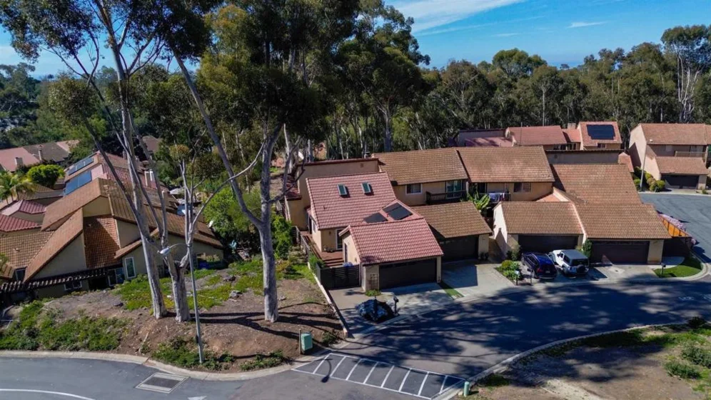 2038 Avenue Of The Trees photo 21