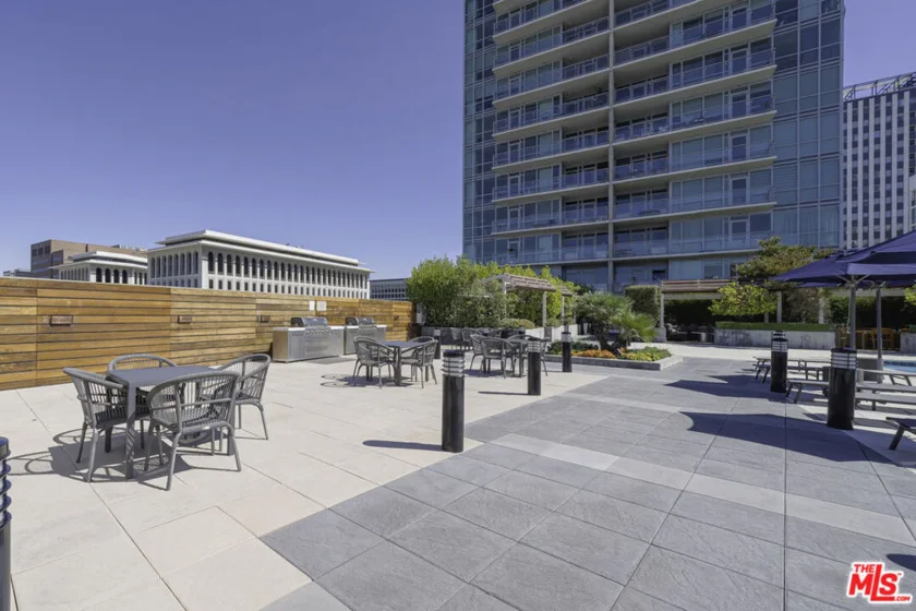 3785 Wilshire Boulevard #1607 photo 34