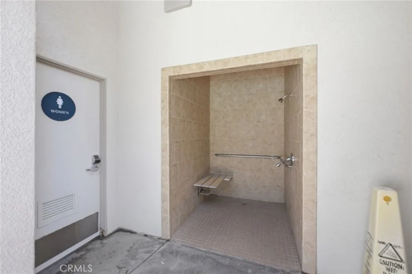 157 California Court photo 47