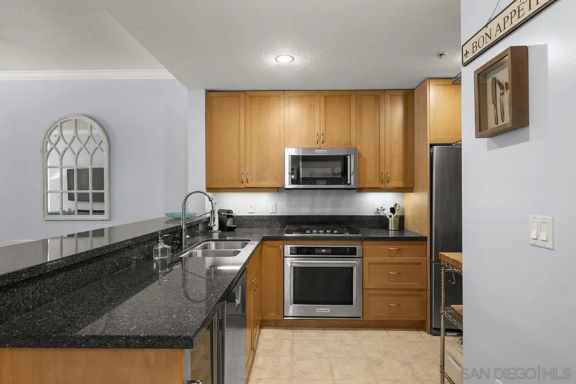 850 Beech Street #206 photo 5