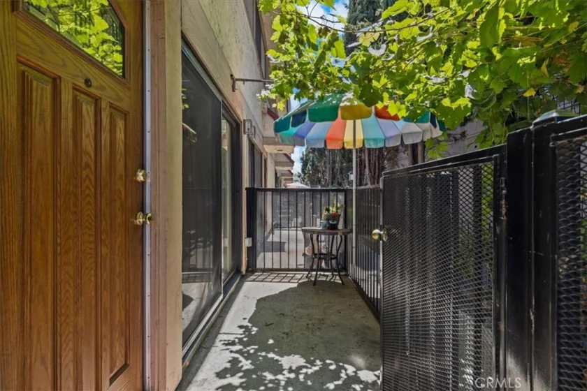 20216 Roscoe Boulevard #18 photo 1