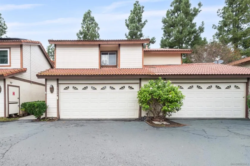 5654 Tumbleweed Way photo 1