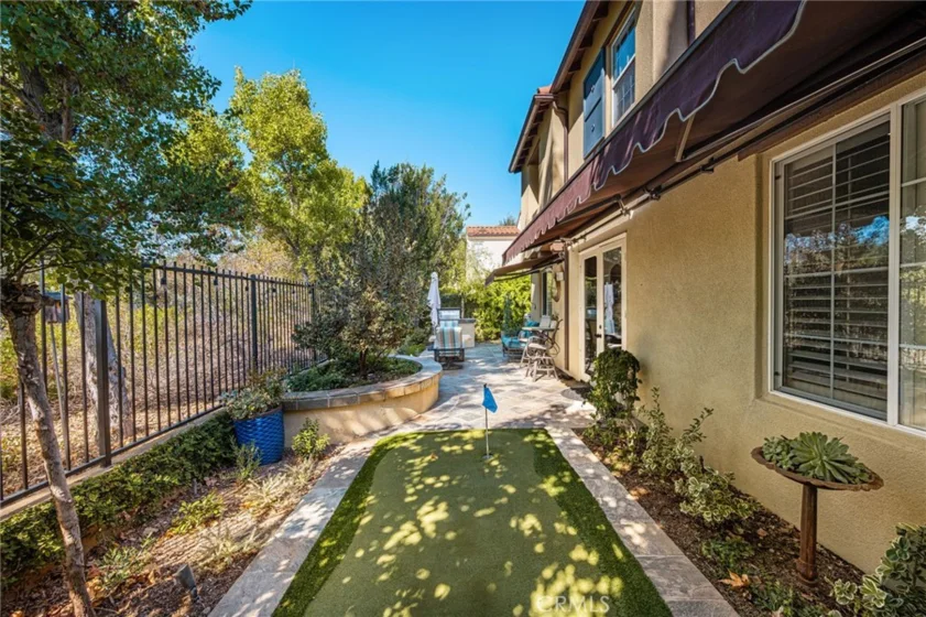 101 Talmadge photo 23