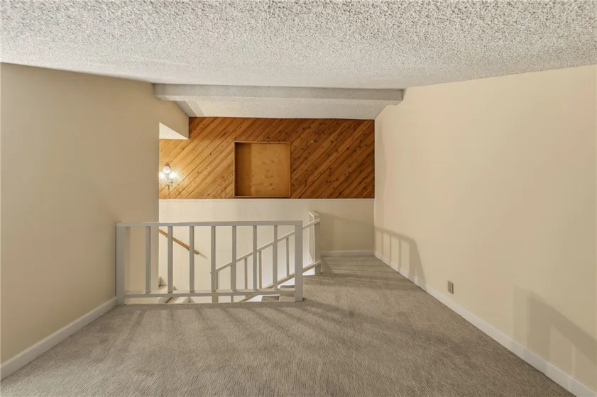 23821 Hillhurst #38 photo 10