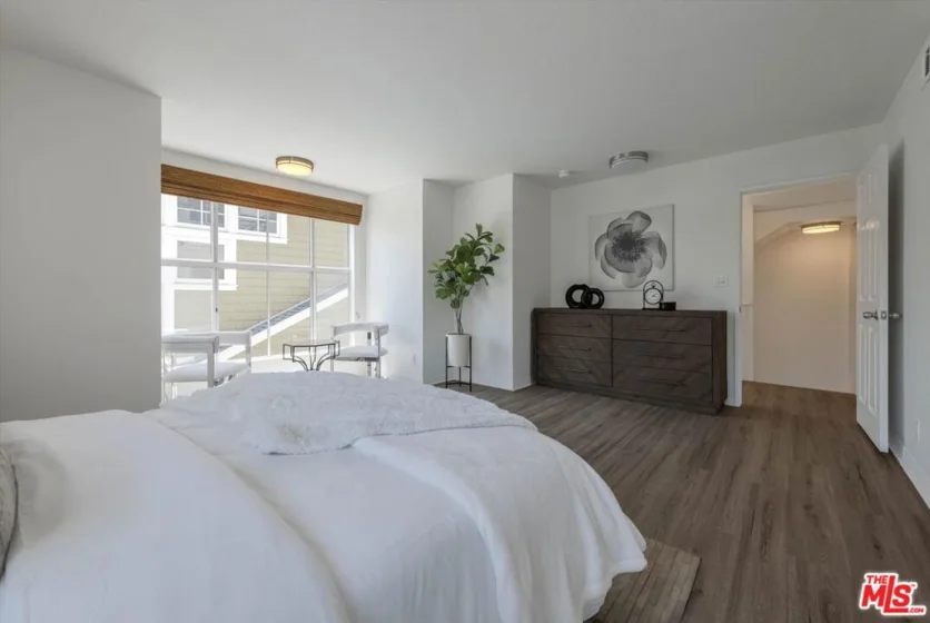 245 Hollister Avenue #1 photo 22