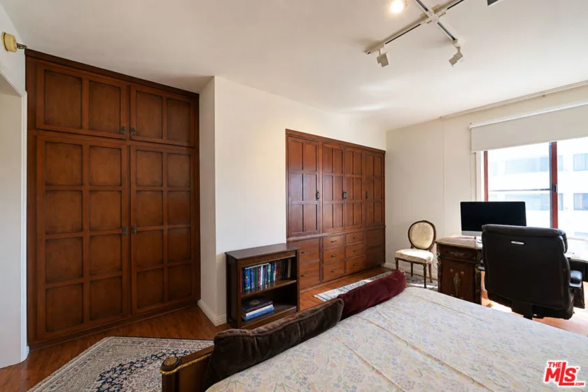 10550 Wilshire Boulevard #1001 photo 21
