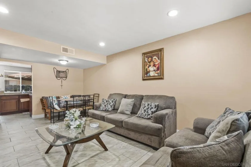 955 Amistad Place #C photo 6