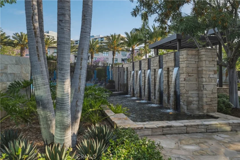4505 Rivington photo 49